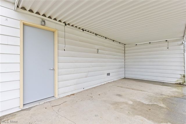 4718 Southwood Drive, Brooklyn, OH 44144