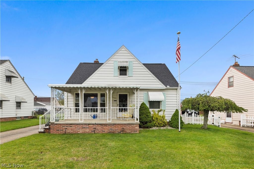 4718 Southwood Drive, Brooklyn, OH 44144