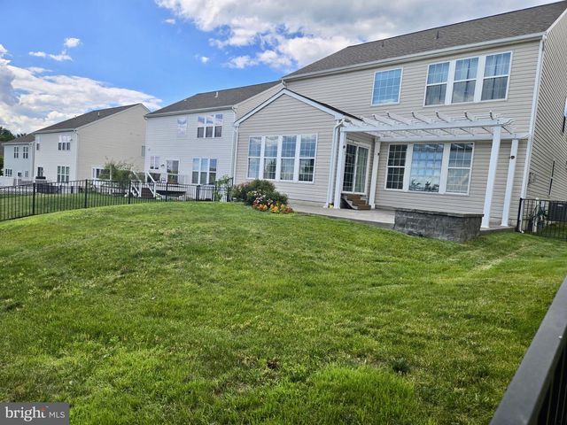 608 EMPIRE DR, Downingtown, PA 19335
