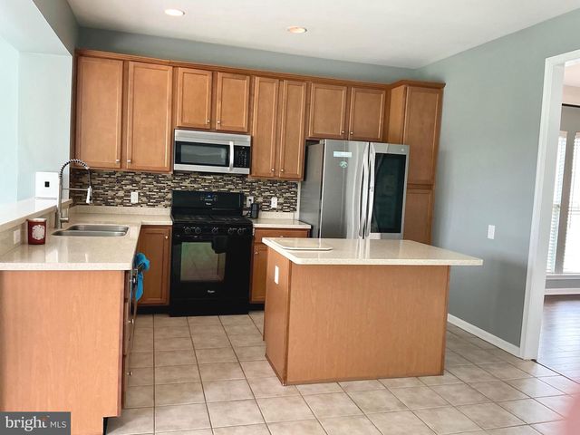 608 EMPIRE DR, Downingtown, PA 19335