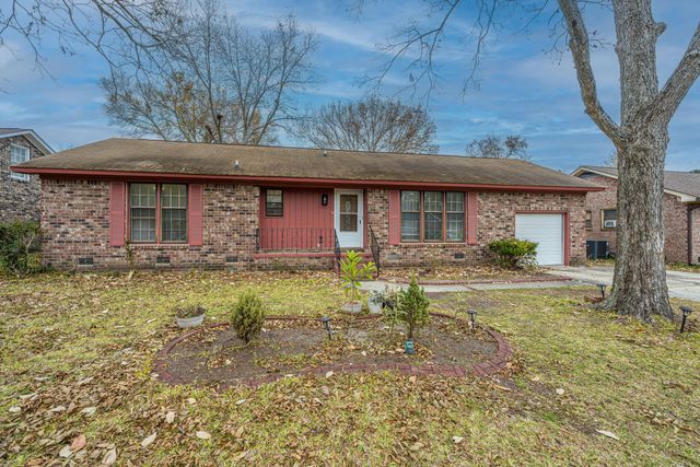 9 Lighthouse Drive, Goose Creek, SC 29445