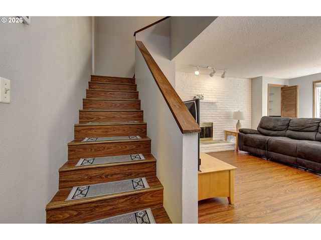 4613 E 18TH St 28, Vancouver, WA 98661