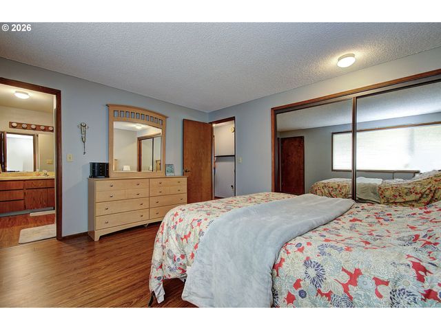 4613 E 18TH St 28, Vancouver, WA 98661