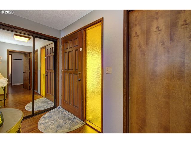 4613 E 18TH St 28, Vancouver, WA 98661