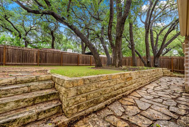 920 Acorn Oaks DR, Austin, TX 78745
