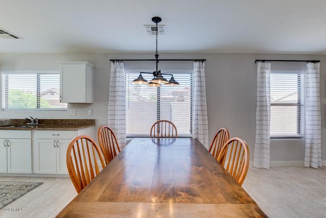 3868 W Carlos Lane, San Tan Valley, AZ 85143