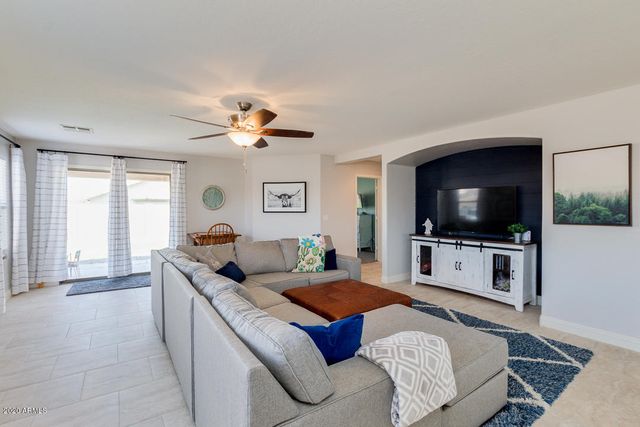 3868 W Carlos Lane, San Tan Valley, AZ 85143