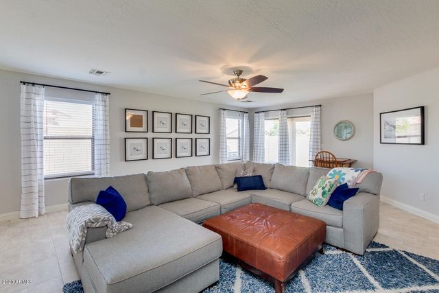 3868 W Carlos Lane, San Tan Valley, AZ 85143
