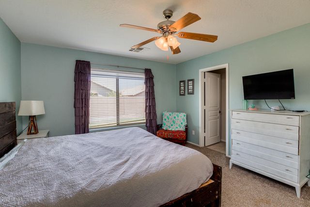 3868 W Carlos Lane, San Tan Valley, AZ 85143
