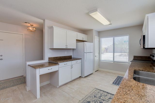 3868 W Carlos Lane, San Tan Valley, AZ 85143