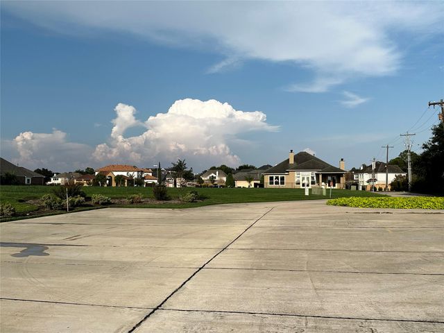 617 Constellation Boulevard, League City, TX 77573