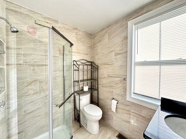 9 Westford St, Quincy, MA 02169