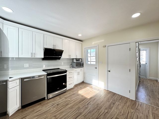 9 Westford St, Quincy, MA 02169