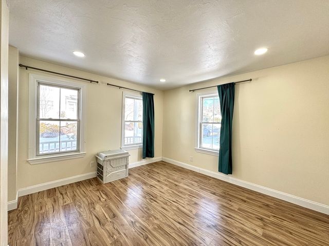 9 Westford St, Quincy, MA 02169