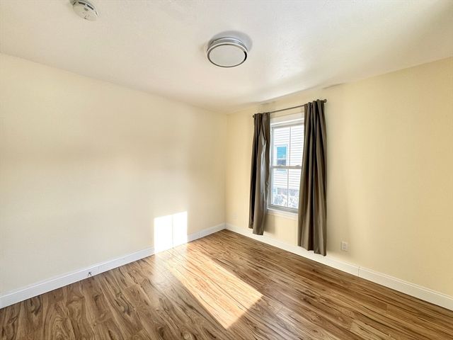 9 Westford St, Quincy, MA 02169