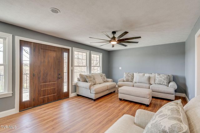 1405 Dover Road, Morristown, TN 37813