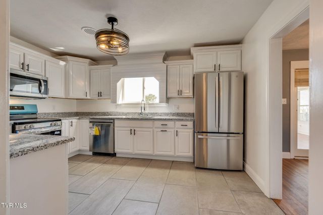 1405 Dover Road, Morristown, TN 37813