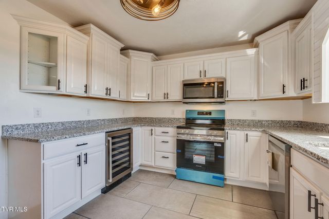 1405 Dover Road, Morristown, TN 37813