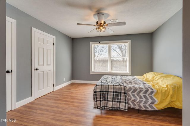 1405 Dover Road, Morristown, TN 37813