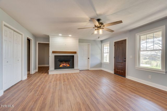 1405 Dover Road, Morristown, TN 37813