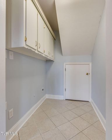 1405 Dover Road, Morristown, TN 37813