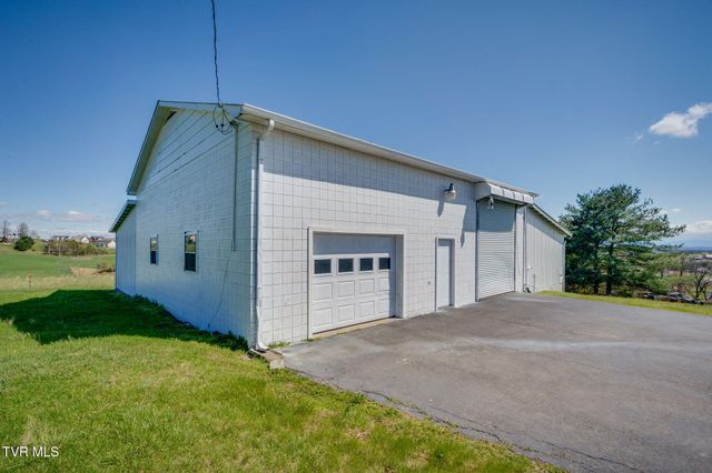 1405 Dover Road, Morristown, TN 37813