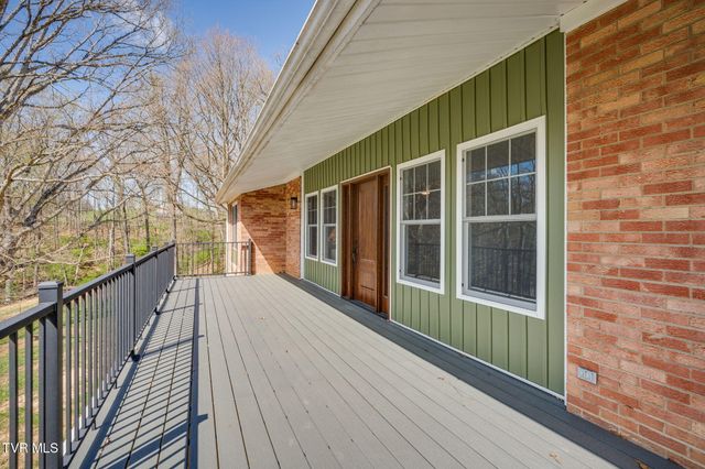 1405 Dover Road, Morristown, TN 37813