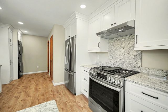 300 Rafter M Ln., Salina, KS 67401