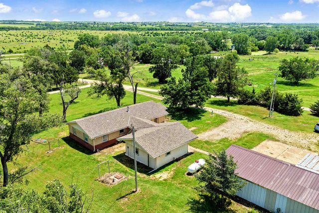 300 Rafter M Ln., Salina, KS 67401