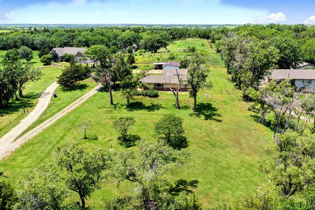 300 Rafter M Ln., Salina, KS 67401