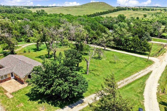 300 Rafter M Ln., Salina, KS 67401