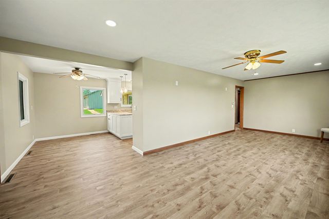 300 Rafter M Ln., Salina, KS 67401
