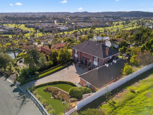 2915 Managua Pl, Carlsbad, CA 92009