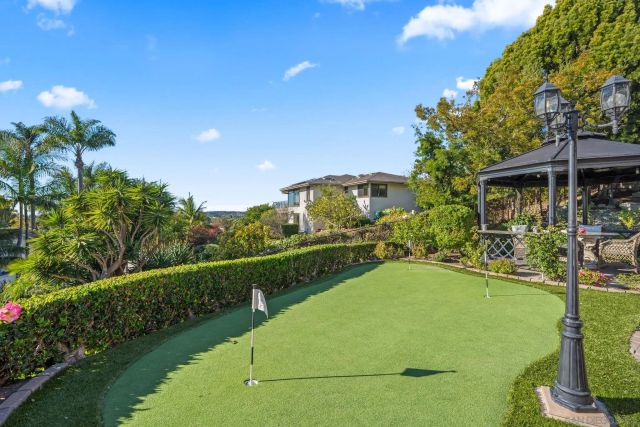 2915 Managua Pl, Carlsbad, CA 92009