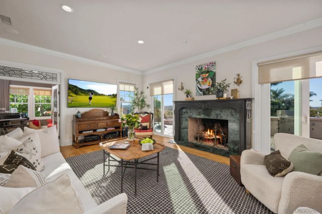 2915 Managua Pl, Carlsbad, CA 92009