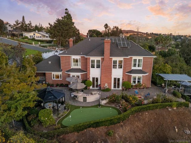 2915 Managua Pl, Carlsbad, CA 92009