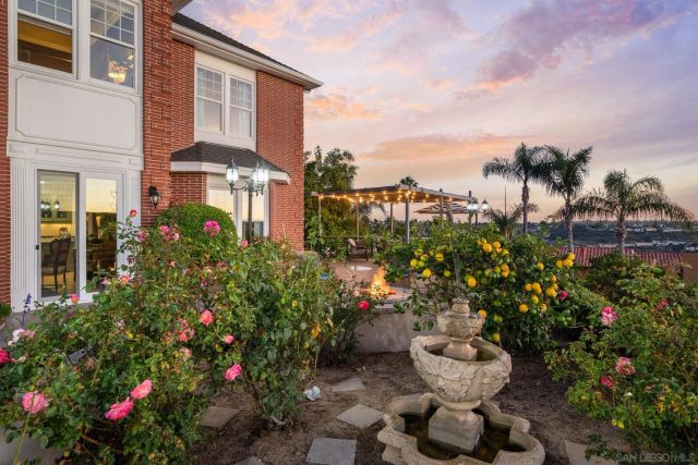 2915 Managua Pl, Carlsbad, CA 92009