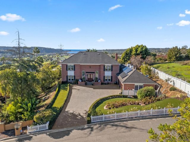 2915 Managua Pl, Carlsbad, CA 92009