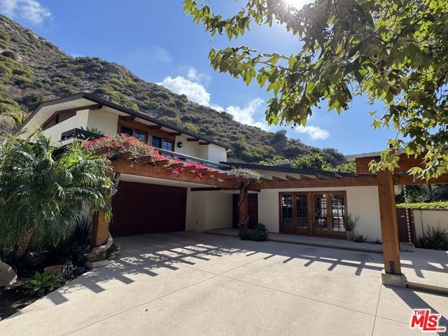 5942 Paseo Canyon Drive, Malibu, CA 90265