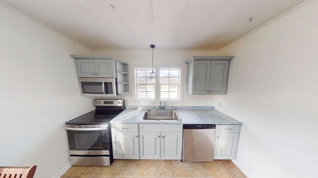 3579 E Sumner Lake Drive, Anderson, IN 46012