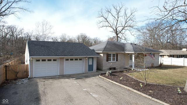 3579 E Sumner Lake Drive, Anderson, IN 46012
