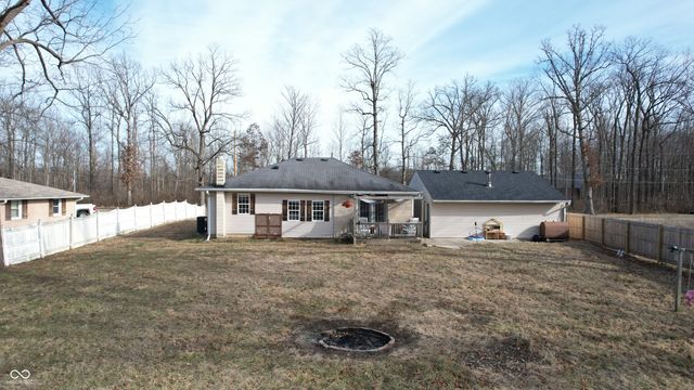 3579 E Sumner Lake Drive, Anderson, IN 46012