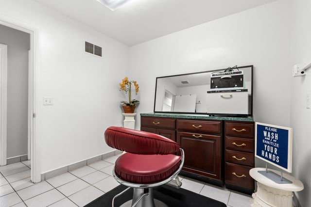 1726 W Michigan Avenue, Battle Creek City, MI 49037