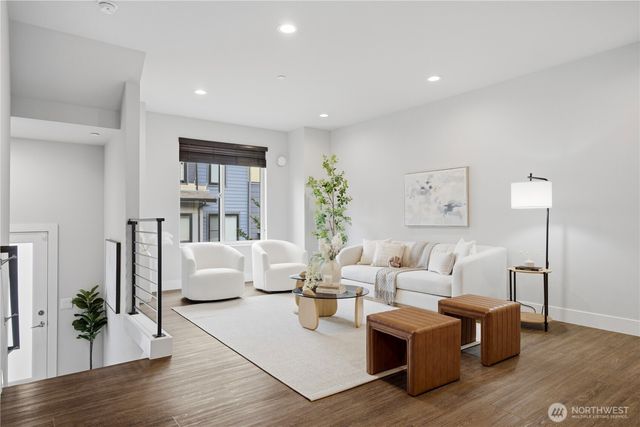 522 Glacier Walk SE, Sammamish, WA 98074