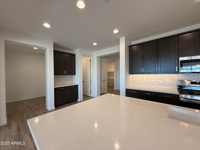 10155 W COLUMBUS Avenue, Avondale, AZ 85392