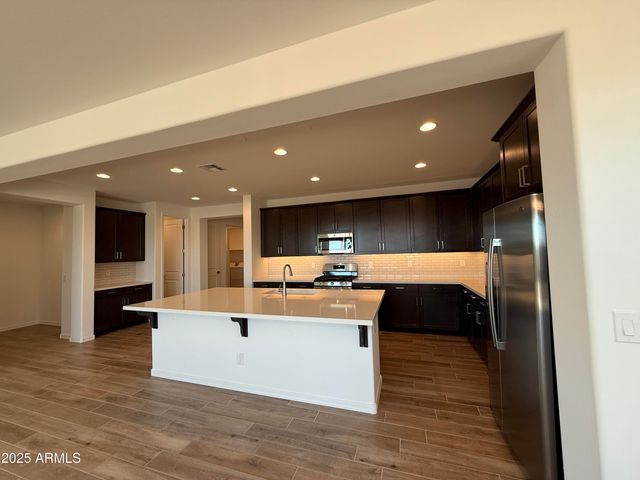 10155 W COLUMBUS Avenue, Avondale, AZ 85392