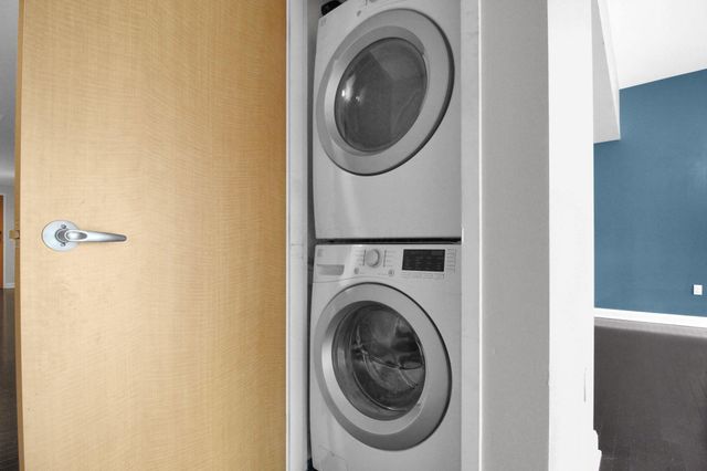 100 E Gay Street, 804, Columbus, OH 43215