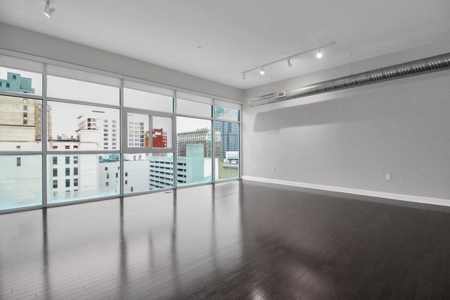 100 E Gay Street, 804, Columbus, OH 43215