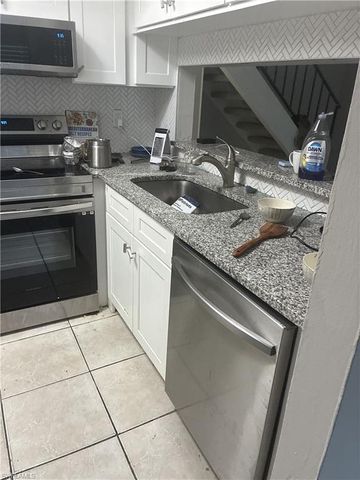 3271 Royal Canadian TRCE 2, Fort Myers, FL 33907