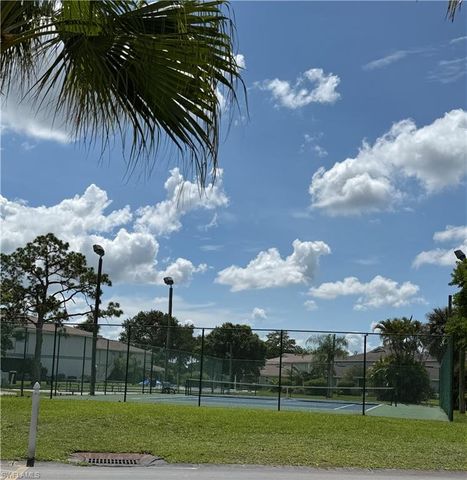 3271 Royal Canadian TRCE 2, Fort Myers, FL 33907